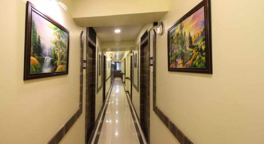 Hotel Golden Park Near Nesco Bombay Esterno foto